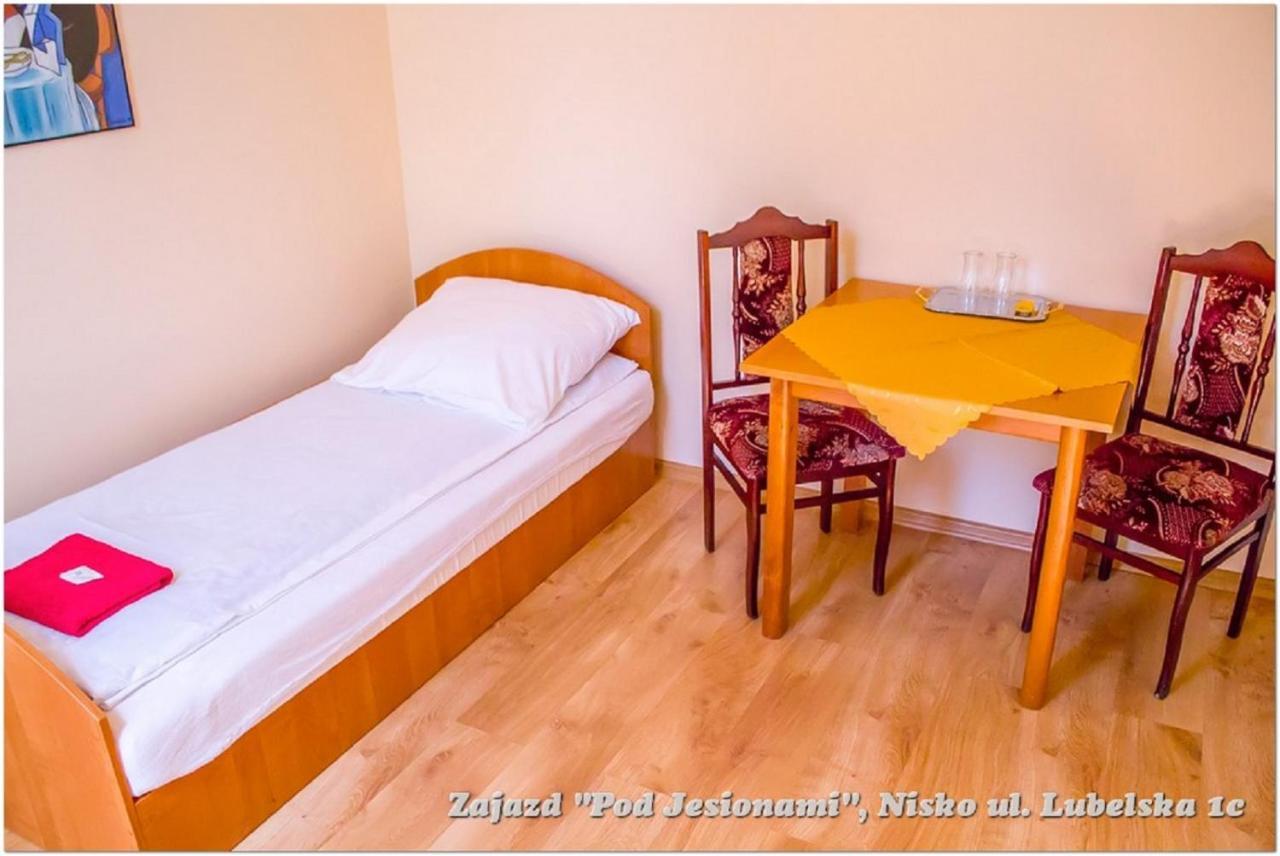 Zajazd Pod Jesionami Nisko Buitenkant foto