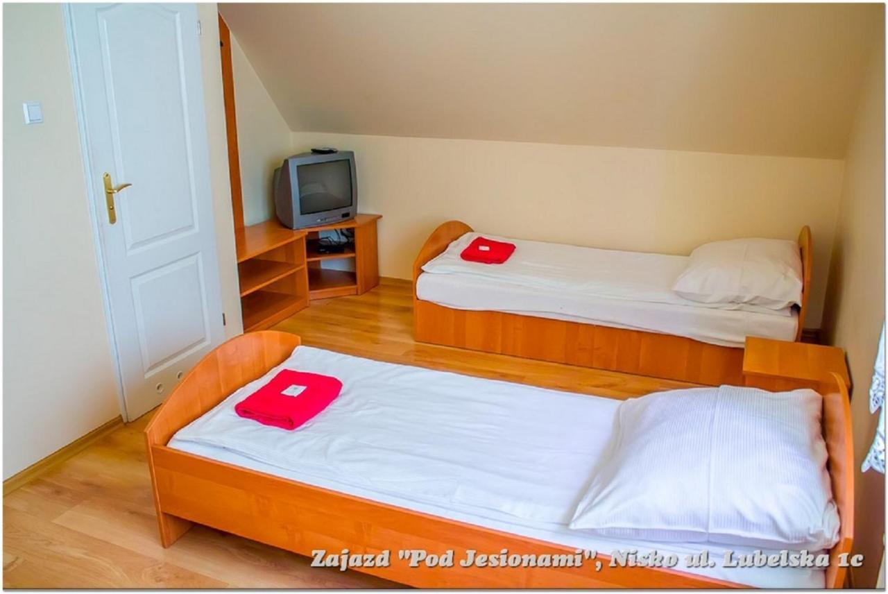 Zajazd Pod Jesionami Nisko Buitenkant foto