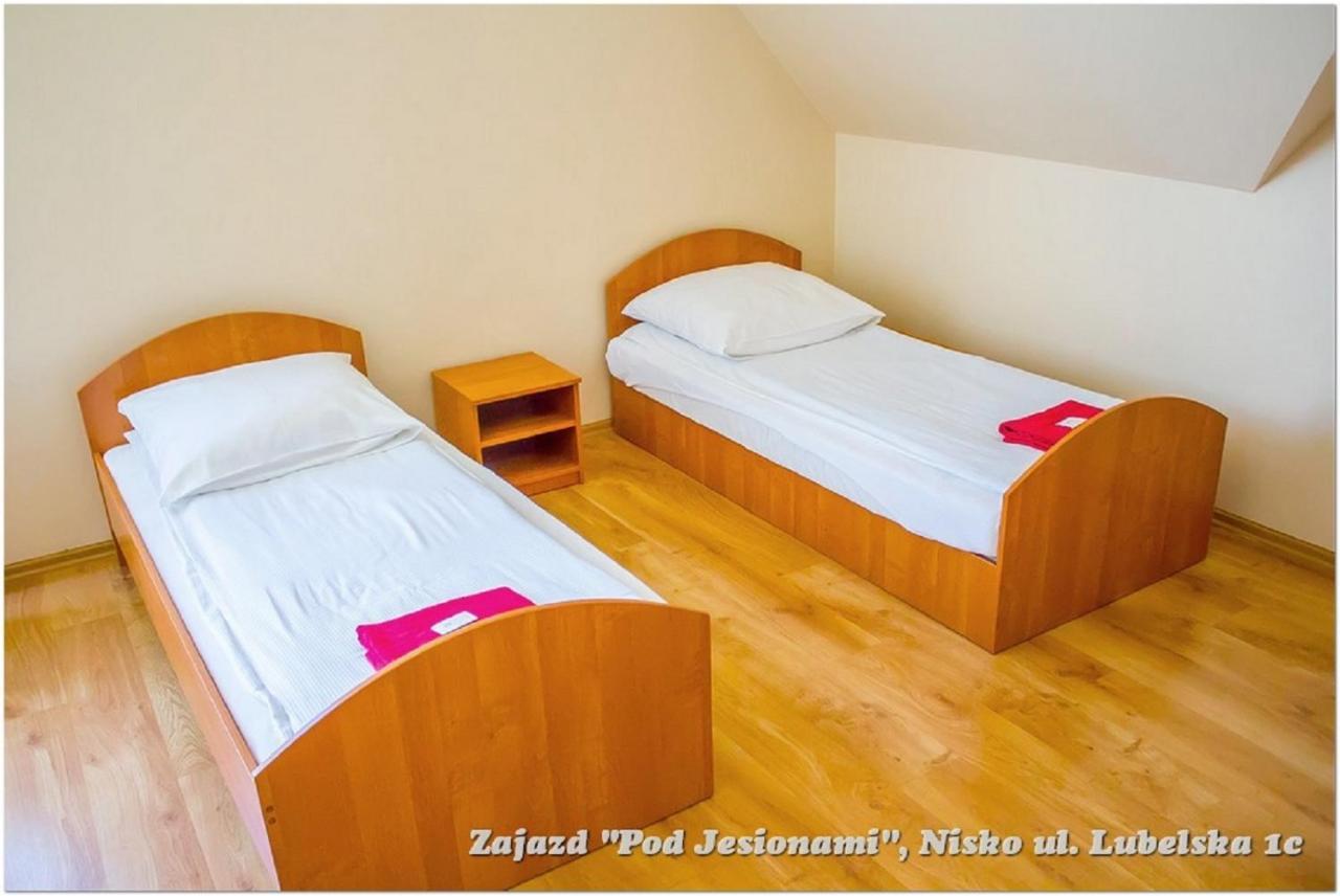 Zajazd Pod Jesionami Nisko Buitenkant foto
