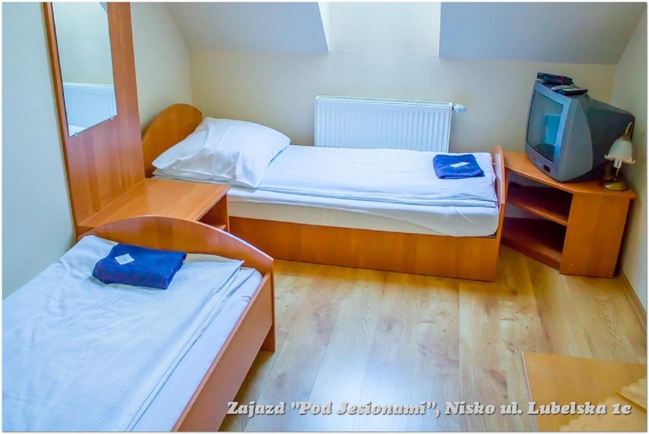 Zajazd Pod Jesionami Nisko Buitenkant foto