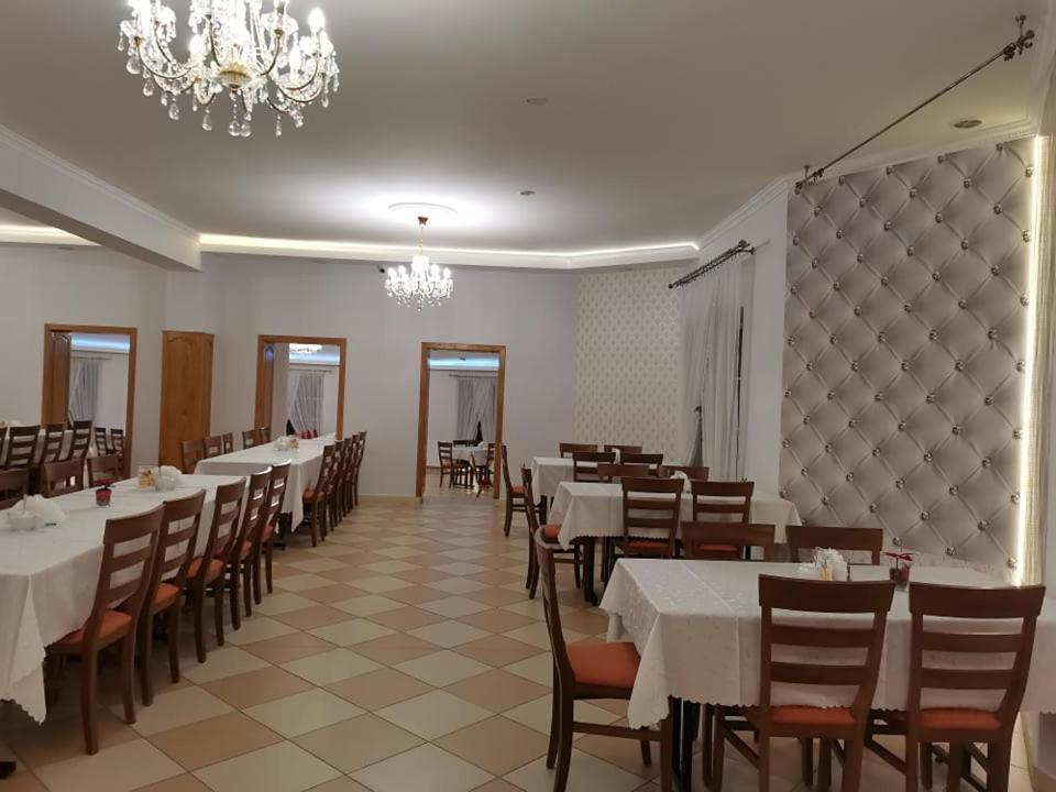 Zajazd Pod Jesionami Nisko Buitenkant foto